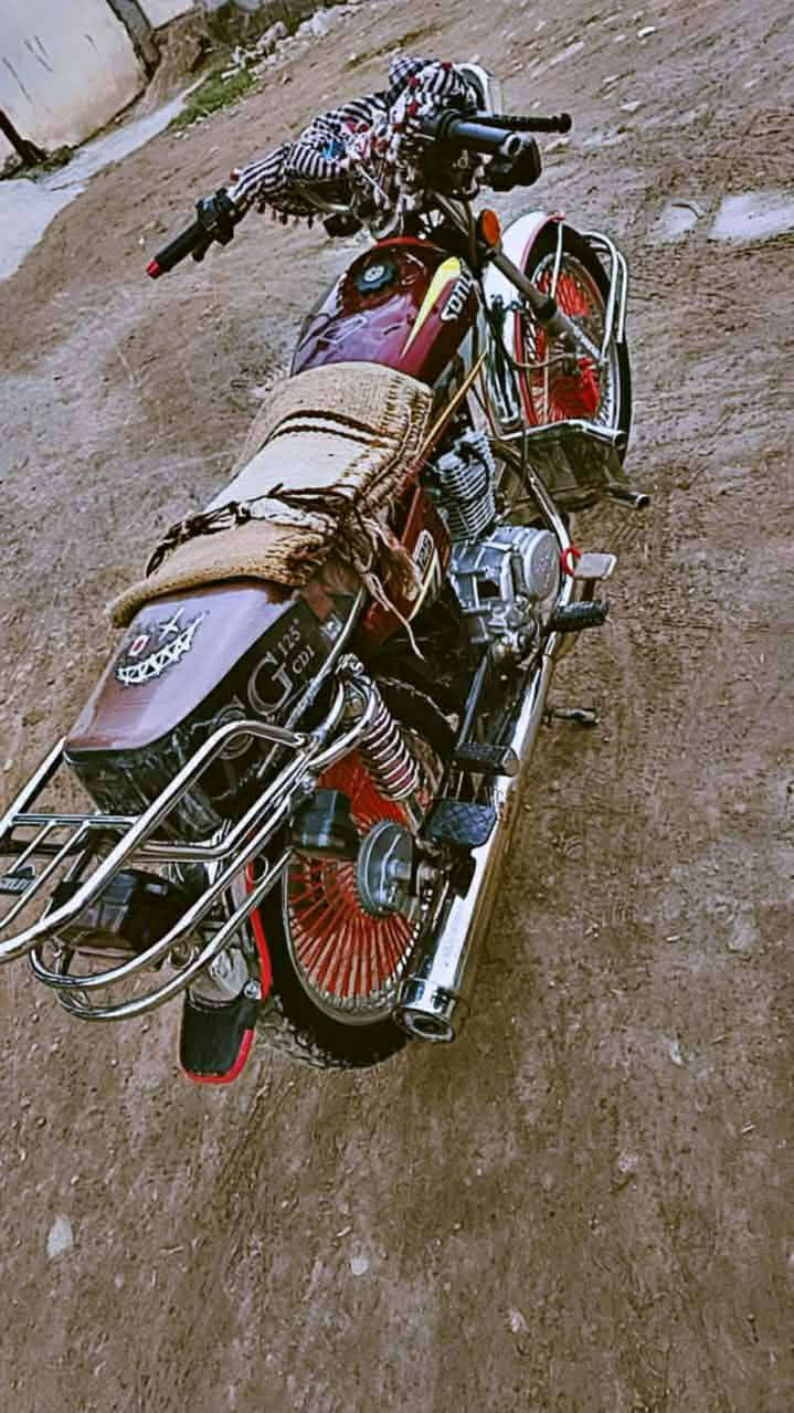 تايكر للبيع موديل 24
ماناقصها شي 
مكينته ناعمه
كهربائيات كله شغاله
راسلني واتساب انيطك باقي تفاصيل ***********
