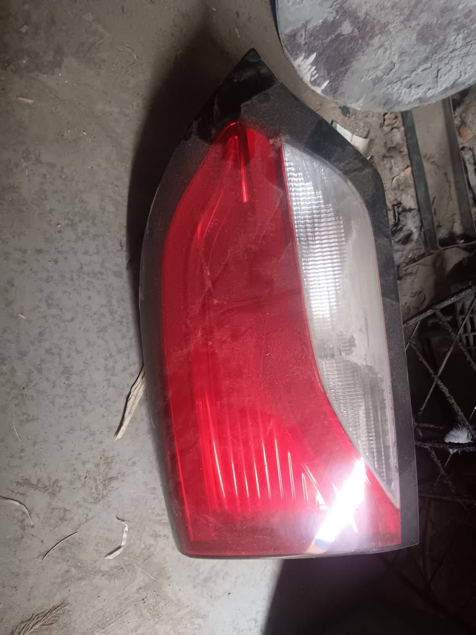 بك لايت وعبوه مال باسفكه كلهن ١٠٠ الف هاتف *********** الاسيا *********** بغداد حبيبيه
