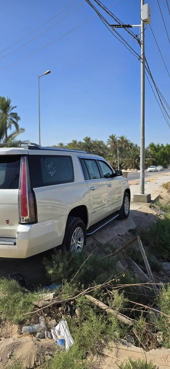 جمسي يوكن 2015 طويل
الفئه: دنلي خليجي كفاله عامه عده رشت صبغ باب السايق كد الاشبر 

مكينه 5300 راح تسئلني شلون مكينه 5300راح اجاوبك مبدل بلاد 

اللون: صدفي 

ماشيه 151 كيلو متر  حقيقي

السيارة جديدة بمعنى الكلمة 

المواصفات: 1/1 دنلي 

فتحه

جلد 

داتا شو 

دوس شفط 

فورويل 

بصمه + 4 ابواب

رادار امامي 

رادار جانبي 

كيجات الاكترونيه

شاشه سقف DVD

شاحن لاسلكي 

ستيرن كهرباء 

ستيرن تدفئه 

صندوق كهرباء 

سماعات  Bose

كشن ميموري 

كشن هزاز 

مري شفط 

تحديد مسار 

شاشه + قاصه 

حساس امامي + خلفي 

كشنات تدفئه + تبريد 

كشنات كهرباء 

السعر ( 325)مكاني سماوه 

***********

اتصال فقط لن انه مكلف بل نشر
