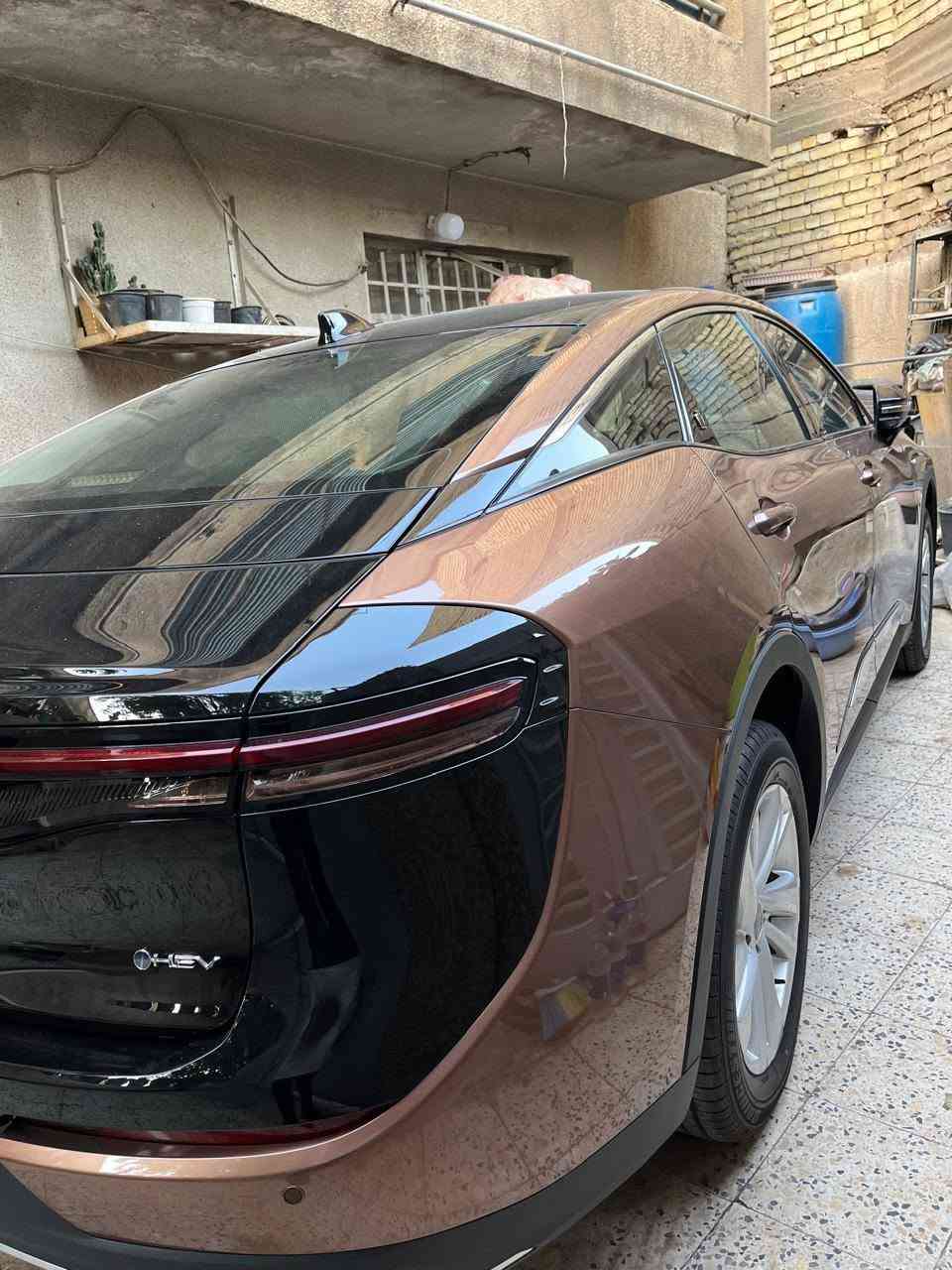 سلام عليكم عدي كرون للبيع  موديل 2026 زيرو زيرو زيرو سياره جديده وفول موصفات صفت رويال مكينه 2400تيربو هايبرد شركت ساز ضمان شركه *********** العنوان كراده داخل قرب مول دايموند معرفت  تفاصيل والسعر  والاستفستار تصال ع رقم
