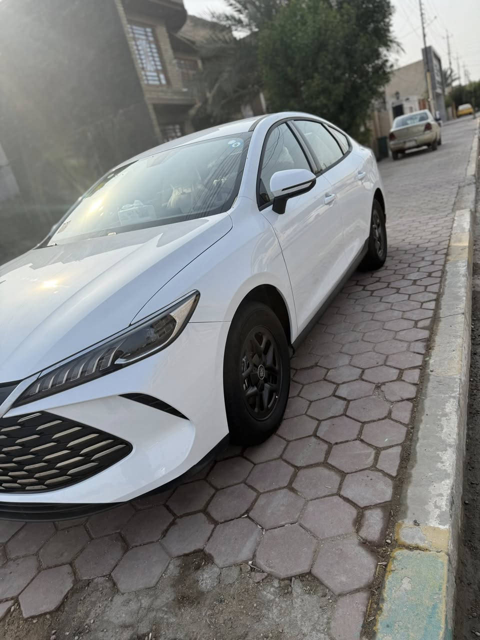 السلام عليكم  بي واي دي كن بلاس
موديل ٢٠٢٥ ابيض وداخل ابيض ماشيه ٧ الاف 
مواصفات معروفه ويل اسود 
مبدل دهن ام زويل الأصلي 
كاعيات 
فرشه دشبول 
السعر ١٨٧٥٠  واسعارهن معروفه وارخص من السوك 
عنوانها المحموديه***********
