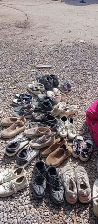 احذية ٢٠زوج • بطانيات ٦ • الخصيب العوجه