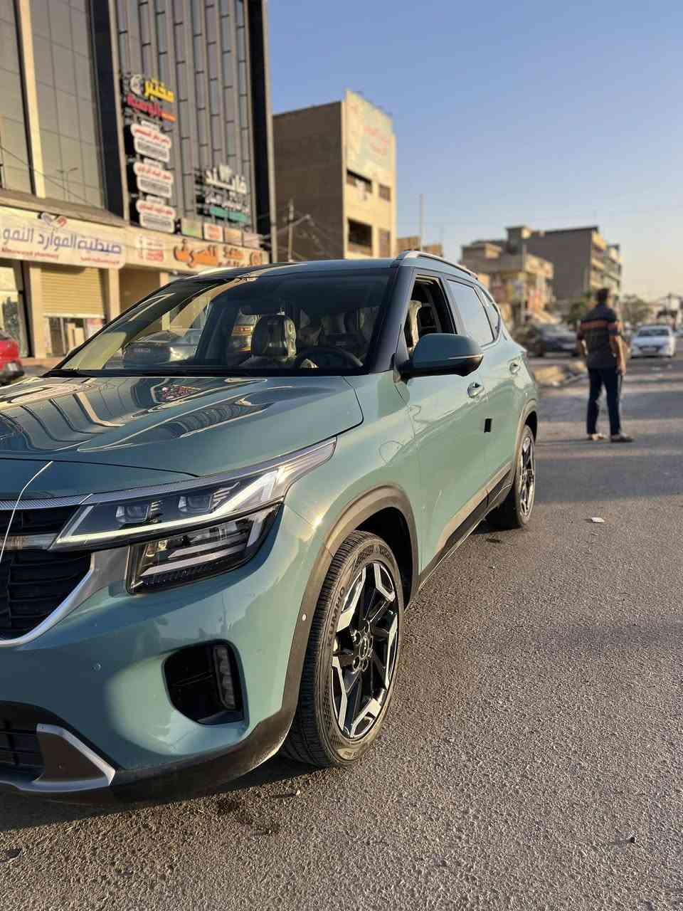 سلام وعليكم سلتوز 2025 كفاله عامه مكفولة فول مواصفات ابربع كامرات كشنات جلد تدفئه تبريد كير ماوس شفتات ستيرن مواصفات كلش هواي ماشيه 22 االف كليومتر فقط 
سعره 155 وبيها مجال بسيط السيارة بغداد المشتل 
***********

