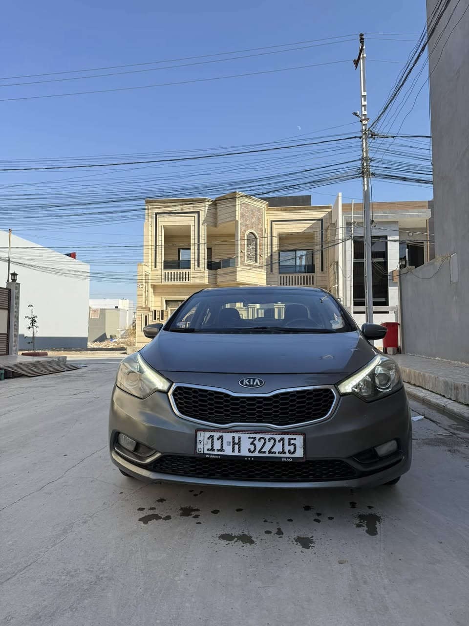السلام عليكم
كيا سيراتو
موديل 2016
محرك 1600
رقم بغداد الماني
مواصفات عادية
بيها صبغ نص البابين اليمين و تعديل باب الخلف السائق بارد
و الصندوق و الجاملغات الخلفية بيهم جراد
مكان السيارة الموصل
للإستفسار
السعر 118 وبيها مجال 
 ***********
