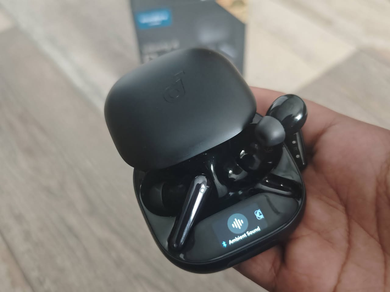 Anker Soundcore Liberty 4 Pro
مستعمل للبيع نظافة 90% 

ما بيها اي خدوش او عطل

كامل الملحقات مع الكارتون

السعر 100 الف ويوجد توصيل

المكان/ البصرة
للتواصل واتساب/ ***********
