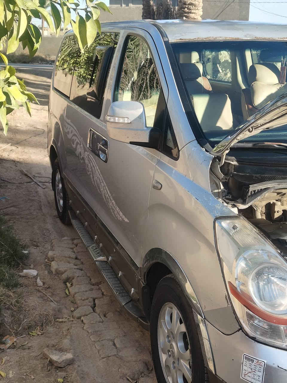 سلام عليكم ستاركس 2008مسكر خليجي اصل بيهه مكينه 12قبق اسود
***********
