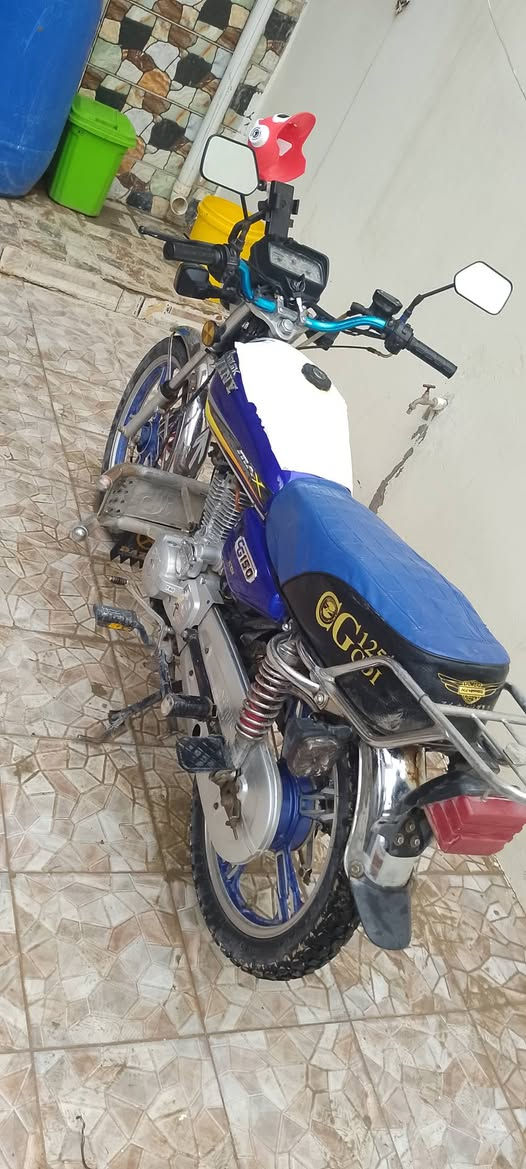 السلام عليكم ايراني 22 فول نضافه محرك شرط مو مفتوح اخو الزيرو للستفسار خاص او عل ***********
