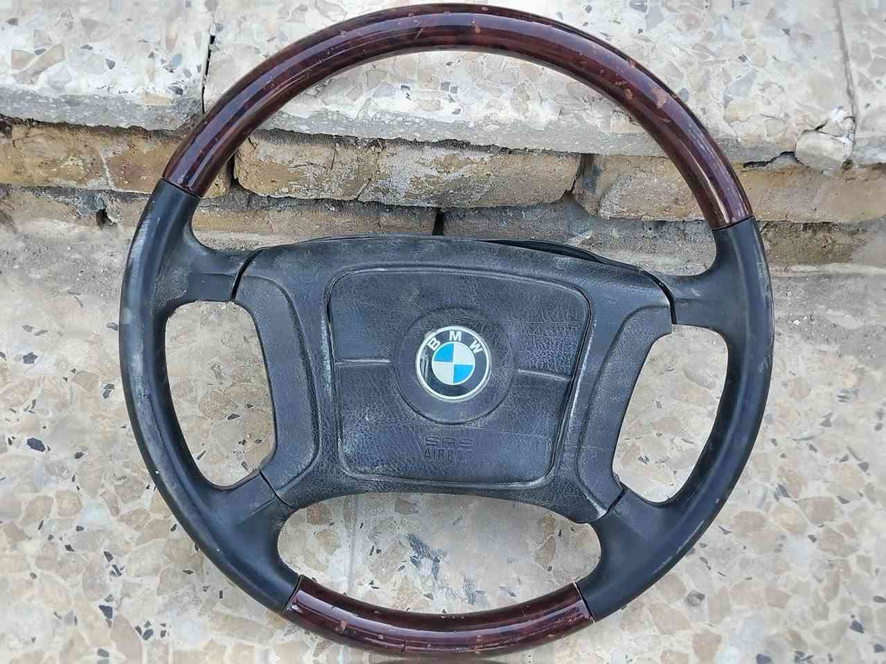 سلام عليكم دركة ٥٠٠ ايرباك بس سيارة الي شفت مالتهة ايرباك تصير   مع شريط استيرن شغال سعر ٦٥ الف مكان ديوانية للاتصال ***********
