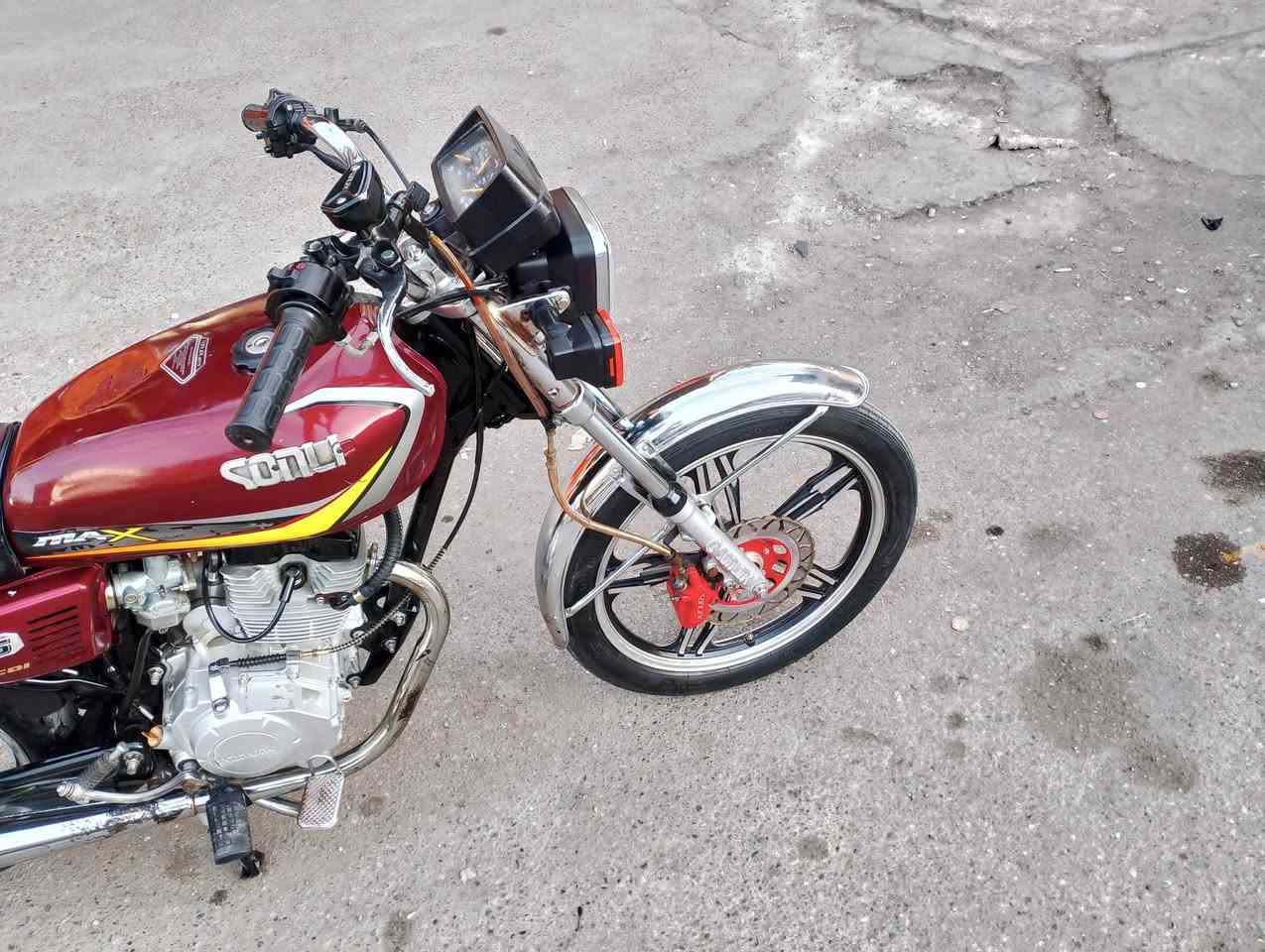 السلام عليكم سولنك 5كير موديل 2023
دراجه شرط برغي مابيها نقص ترايها حلو دراجه مال جناي مرتبه وناعمه

كهربائيات كامله ماتصرف عليها ربع بوجهك لشارع دراجه فول الفول 

سعرها بلاش جوه السوك 450 بي مجال قليل للشراي
***********بي واتساب 

عنوان كركوك
