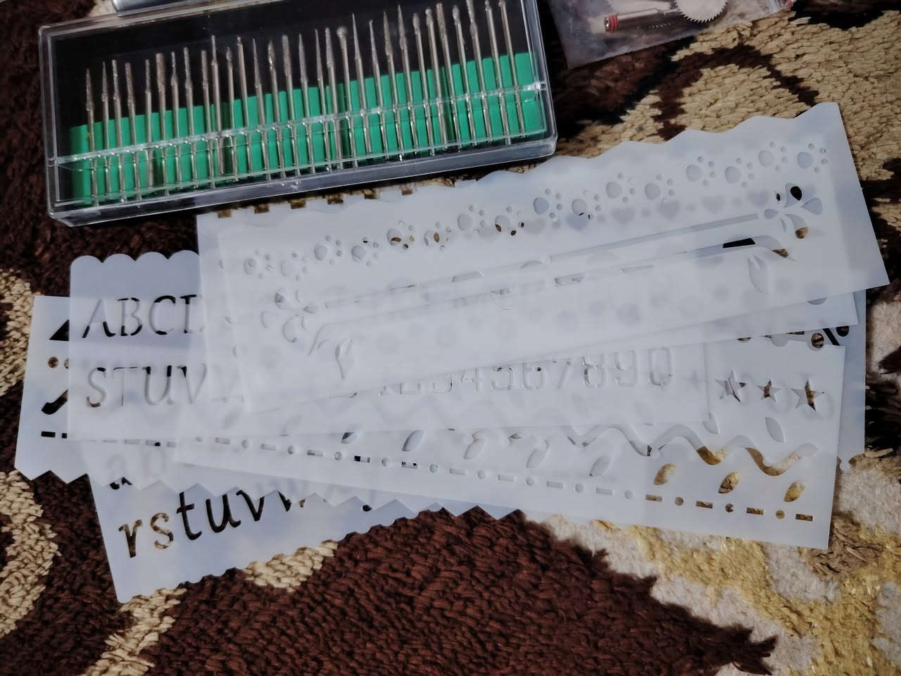 فارطونه  ماركه بهذا الشكل حجم ازغير  امزون جديده كلش كلش حلوه كامله ويه البيرات الي يحب يشتغل بيه٢٥ الف ويه التوصيل داخل الفلوجه
*********** واتس اب بيه هم
