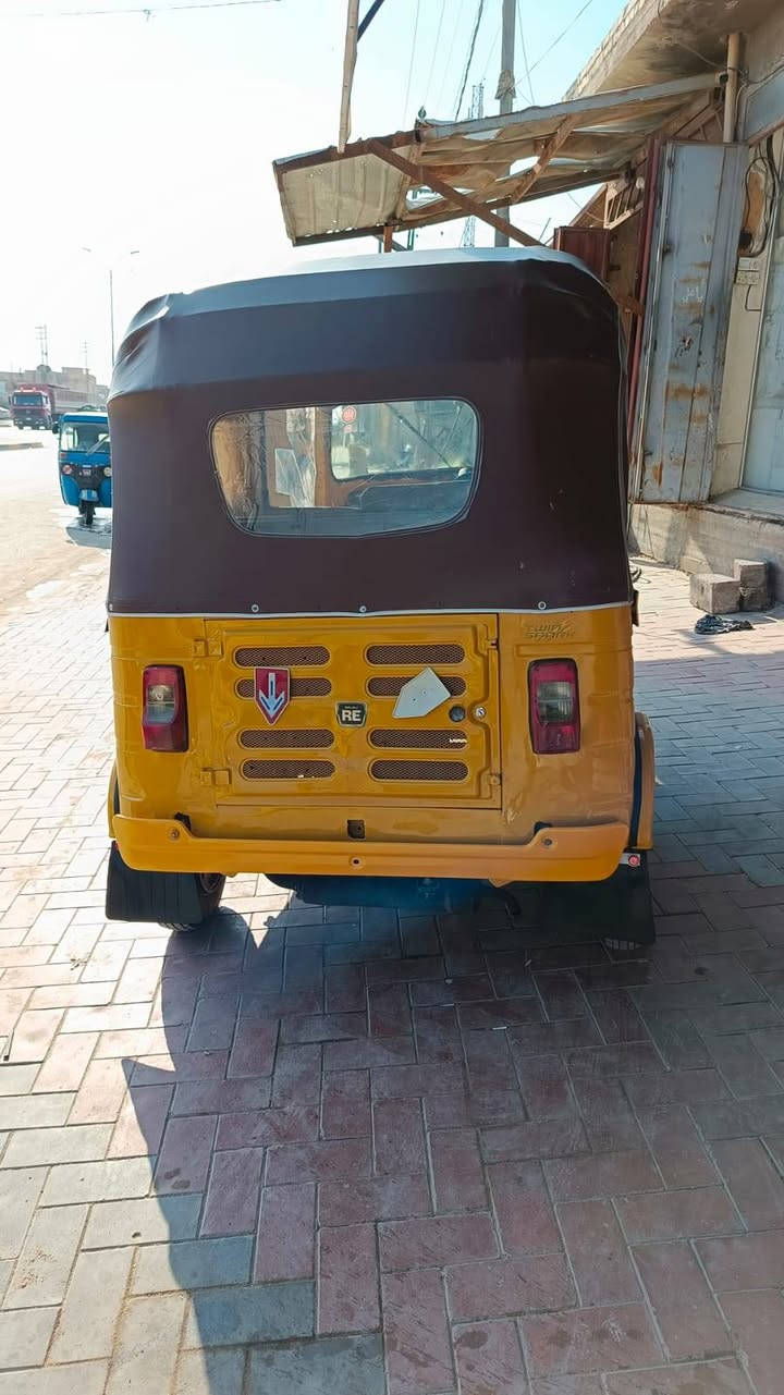 تكتك موديل 18 اوراق أصولي مكينه 20 تخم تأير جبلي جديد وجاهزه كبل الشارع
ما ناقصه برغي السعر 3600  الشراي يتصل مكلف بل نشر ***********
