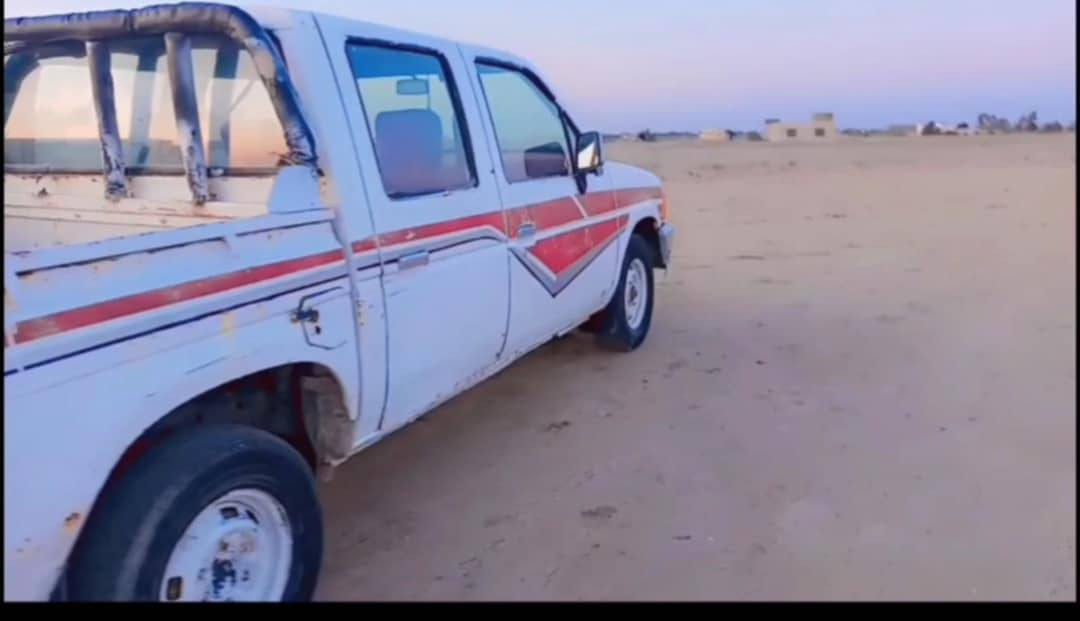 سلام عليكم نيسان اللبيع 
موديل 90 مكان سماوه الاستفسار بتصال على 
رقم ***********
