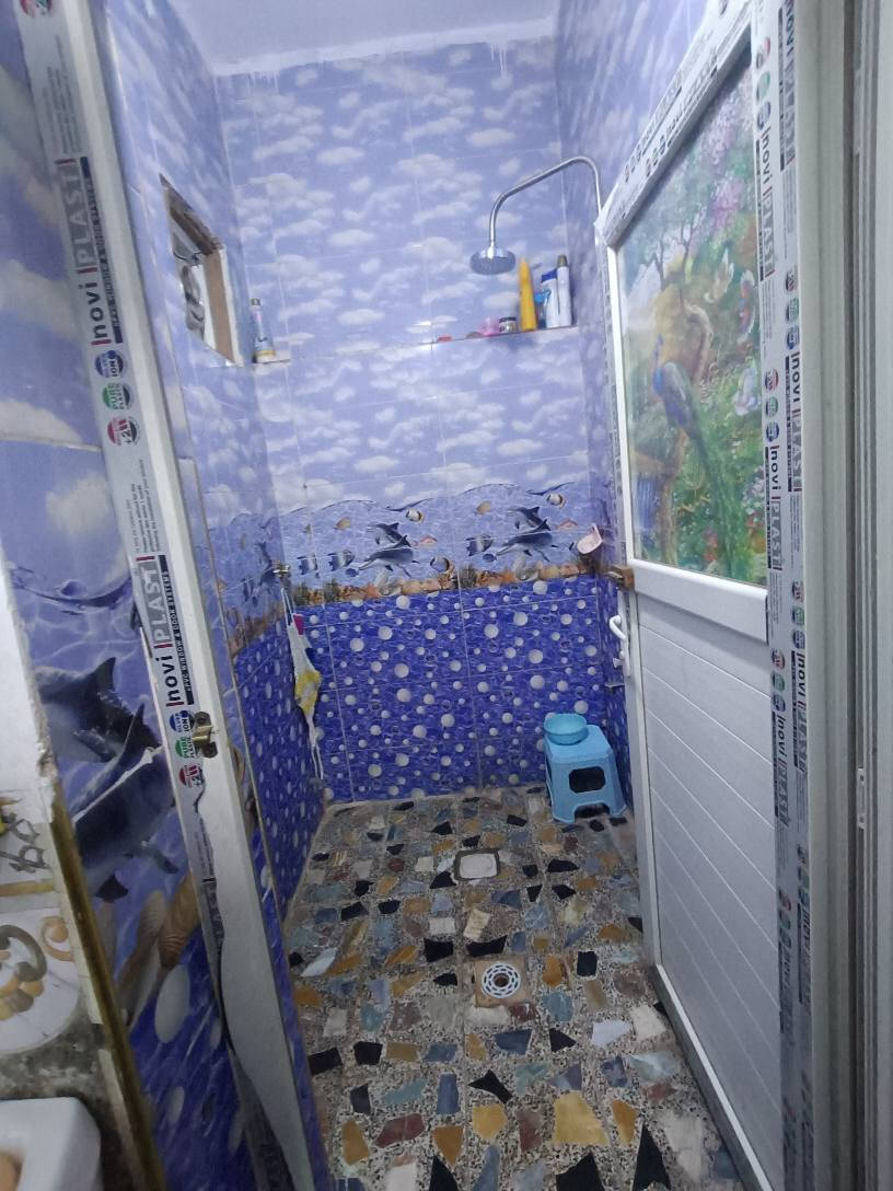 بيت تجاوز للبيع خلفي مساحه 95 كراج وحمام خارجي  واستقبال وغرفه وحمامات ثنين داخلي ومطبخ مثل مموضح بالصور بغداد مدينة الصدر مقابيل سوق الوحيلات ساحه جبار يم ملعب جبارر
للاستفسار ع هذا الرقم 
***********
*********** بغداد, العراق
