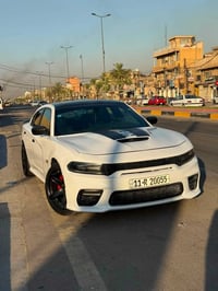 دودج تشارجر • V8 5.7 • فتحة سقف