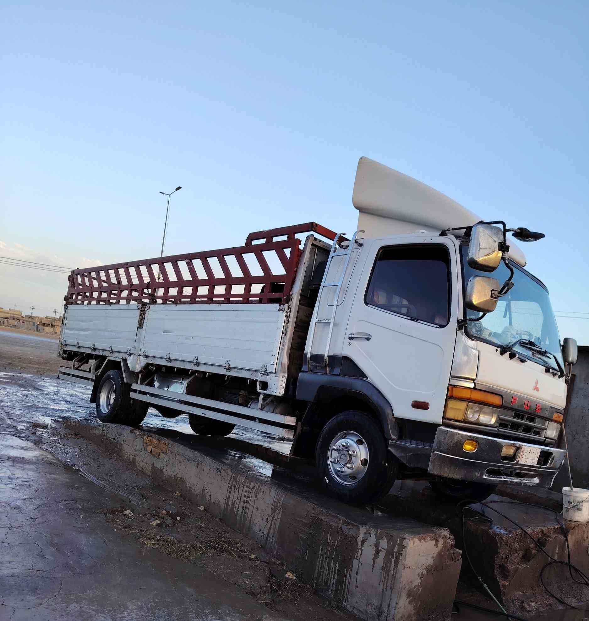 السلام عليكم
فوزه بزون ١٧ عادي الشاصي سته اوربع
تخم تاير ١٩ ونص تحويل  ثاني يوم
***********
