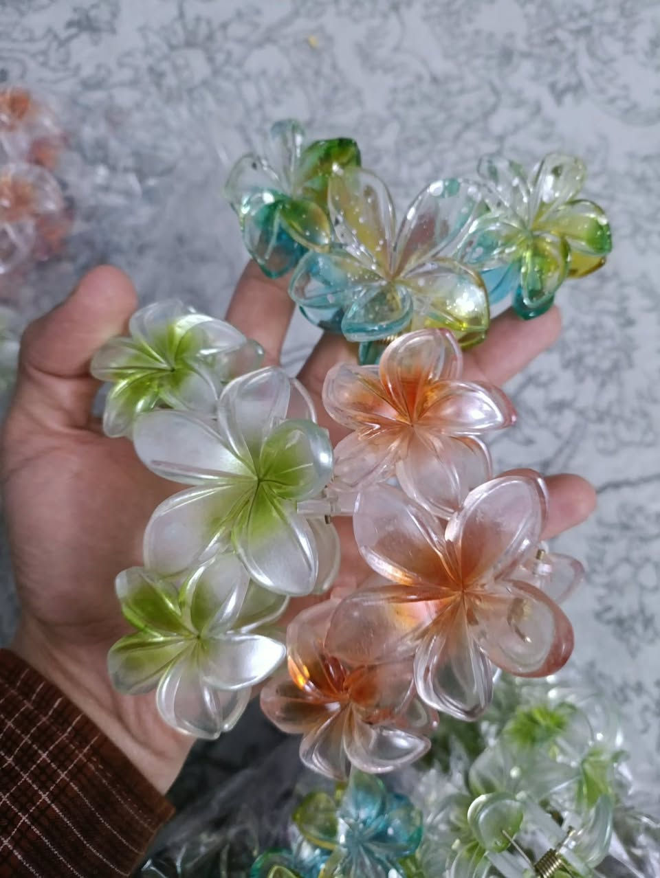 دەرزەنی تەنها به 3000 دینار
جوملە و موفرەد بەردەسته 
***********
