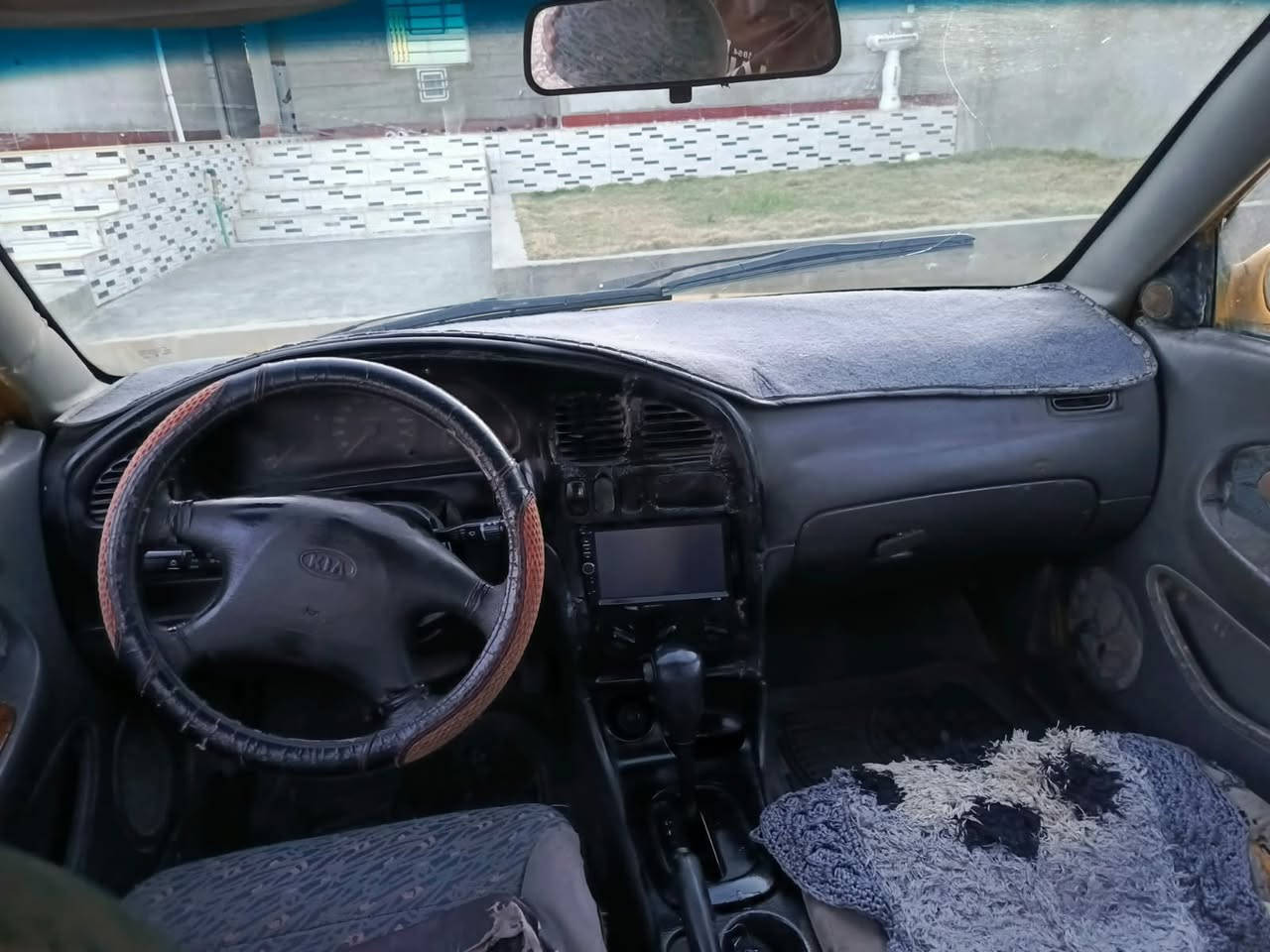 السلام عليكم كيا سيفيا موديل 2000السعر 17 وبيها مجال مراوس حسب القناعه كير محرك شرط كير اوتوماتيك الماني شرط التحويل سنويه عضم عاج ***********
