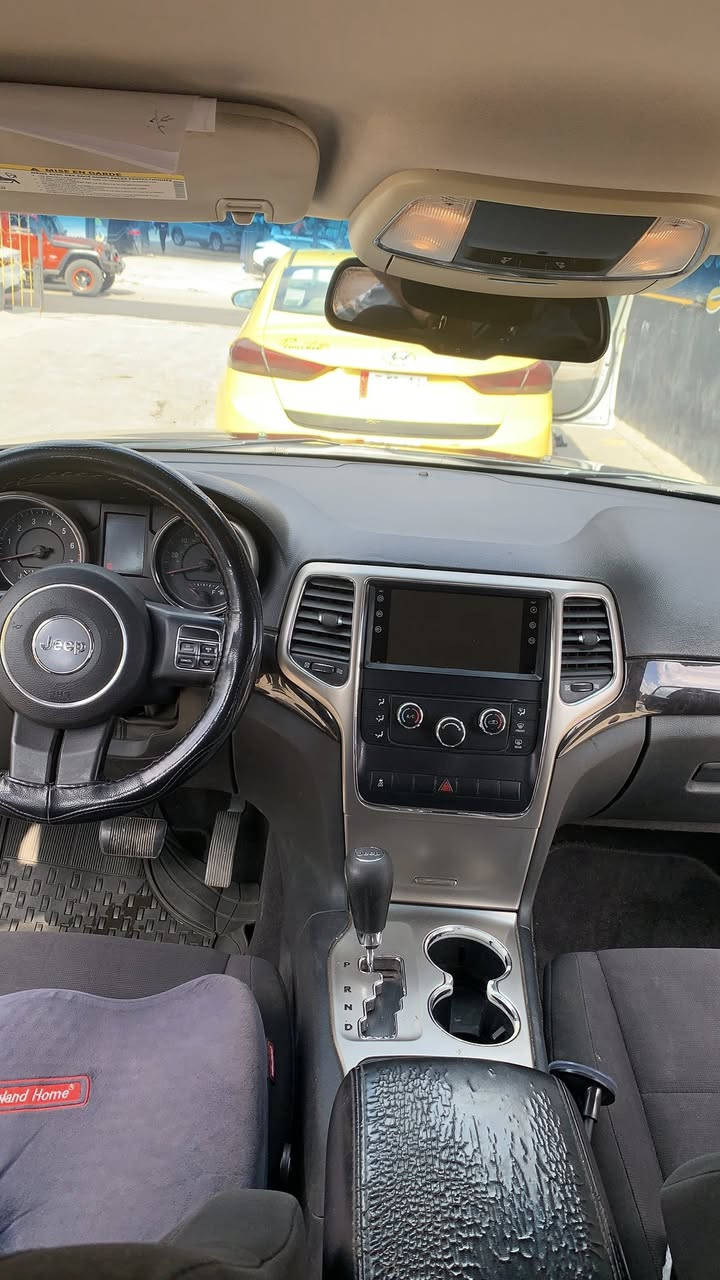 للبيع Jeep موديل 2011
كلين بدون صبغ
رقم دهوك مسطرة
العنوان : الموصل 
السعر: 165 ورقة وبيه مجال

للتفاصيل الاتصال:
0774 090 3591
