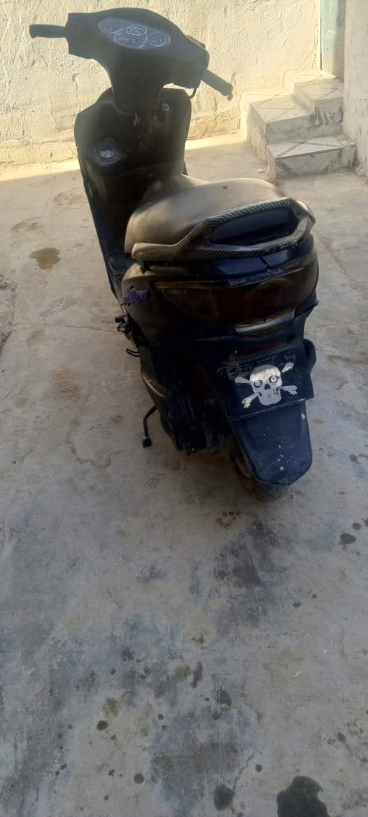 سلام عليكم  دراجه كامكو للبيع دراجه تخبلل سلف نكره وحده اشاير شغاله كلوبات شغاله هونر شغال لعينه  شغاله كلشي شغال بيه
لمكينه تخبل لا تبخير ولا تنقيص 

سعرها خاص او واتساب 

***********
