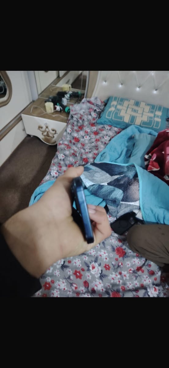 سلام عليكم ايفون ١٥برو ماكس ذاكره ٥١٢بطاريه ٨٥مبدل شاشه اصليه تفحصه بيدك باقي كله مشكله   رقم واتساب *********** ما بي سعر ٨٢٥ كارتونه ما بي بس شاحنه اصليه  مكان كربلاء
