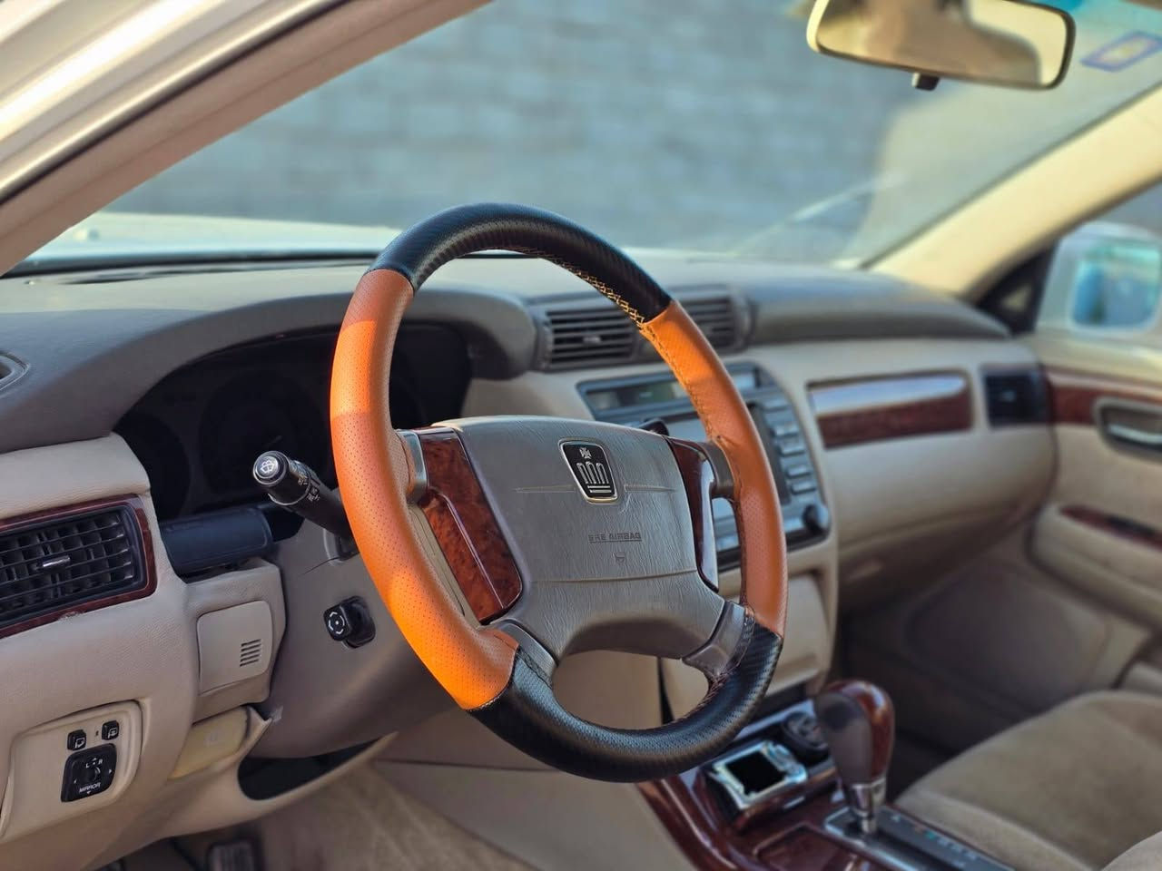 ملكه كصه قماره بس ديفور جبير اكرستال اصل ماشيه 80الف مكينه كير كفاله رقم ونسويه ع شاصي سنويه ل 2029 تبريد ثلج ويل نجمه شاشه 
السعر 43 وبيها مجال حك الجيه
***********
