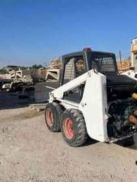 للبيع: شيول صغير "بوبكات" (Bobcat) بحالة ممتازة وجاهز للشغل! المواصفات...