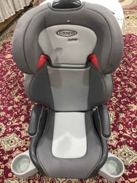 ماركات اصلية • كرسي سيارة • مفرش طفل