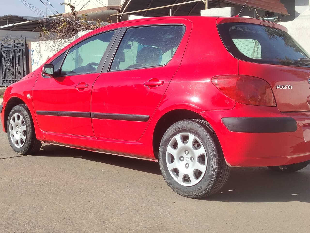 بيجو 307 موديل 2005
رقم كركوك
كير محرك بالشرط
بطاقه بانزين بيها 
صدر تايرات حداديه تبريد تدفئه كله بالشرط
سياره جاهزه مناقصها الف دينار مصرف
مابيها اي حادث
*********** 
السعر ٥٤ وبي مجال بسيط
