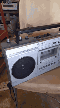 راديو مسجل • صنع ألماني • شغال