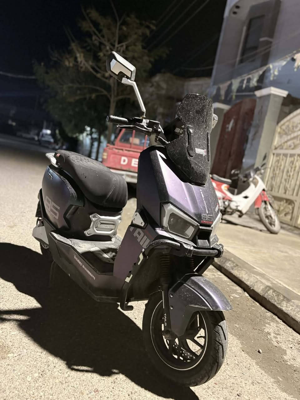 السلام عليكم 
شحن للبيع 
نوع الصاعقه
 بطاريات 6 كامله 
لشراي يدخل خاص


**إذا كنت صاحب هذا الإعلان وتريد حذفه لأي سبب، رجاءا أرسل رسالة إلى الدعم الفني**