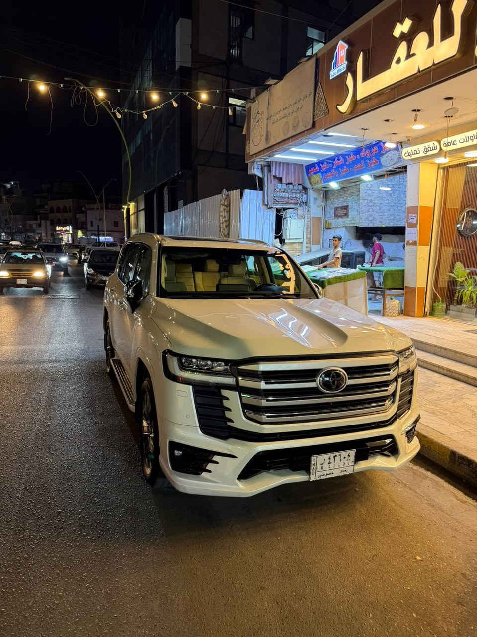 تويتا لاندكروز2022VX:  الموديل
ماشييه 39الف  كم 
رقم بغداد ب اسمي المواصفات :
محرك 6 سلندر تنفض تبيعي 4.0L فتحة سقف ( سلايد ) 
٣ شاشات شاشات ترفيه خلفية مقاعد جلد 
مقاعد كهربائية مقاعد امامية تبريد 
تبريد وتدفئة امامي خلفي 
بصمة الابواب صندوق كهربائي
مصابيح LED و زينون 7 راكب 
شحن واير ليس حساس امامي خلفي 
حجم العجلات 20 inch 

🛑 السعر 60 الف درلار  قفل 🤖 

مكفول
السياره موجودة بغداد لاعظميه 

التوصيل***********
