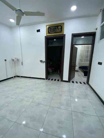 بيت زراعي سند 25 مرقم بلديه مشمول بل تطويب للبيع المساحه 120 متر واجهه12 نزال 10 بناء زيرو طابوك اساس وسقف كونكريت
استقبال
2غرف نوم
مطبخ
صاله 
2مجمع صحيات
العنوان حي الامين الاول شارع التنانير قرب بانزين خانه الشموس
السعر ٧٠ مع المجال البسيط
***********
