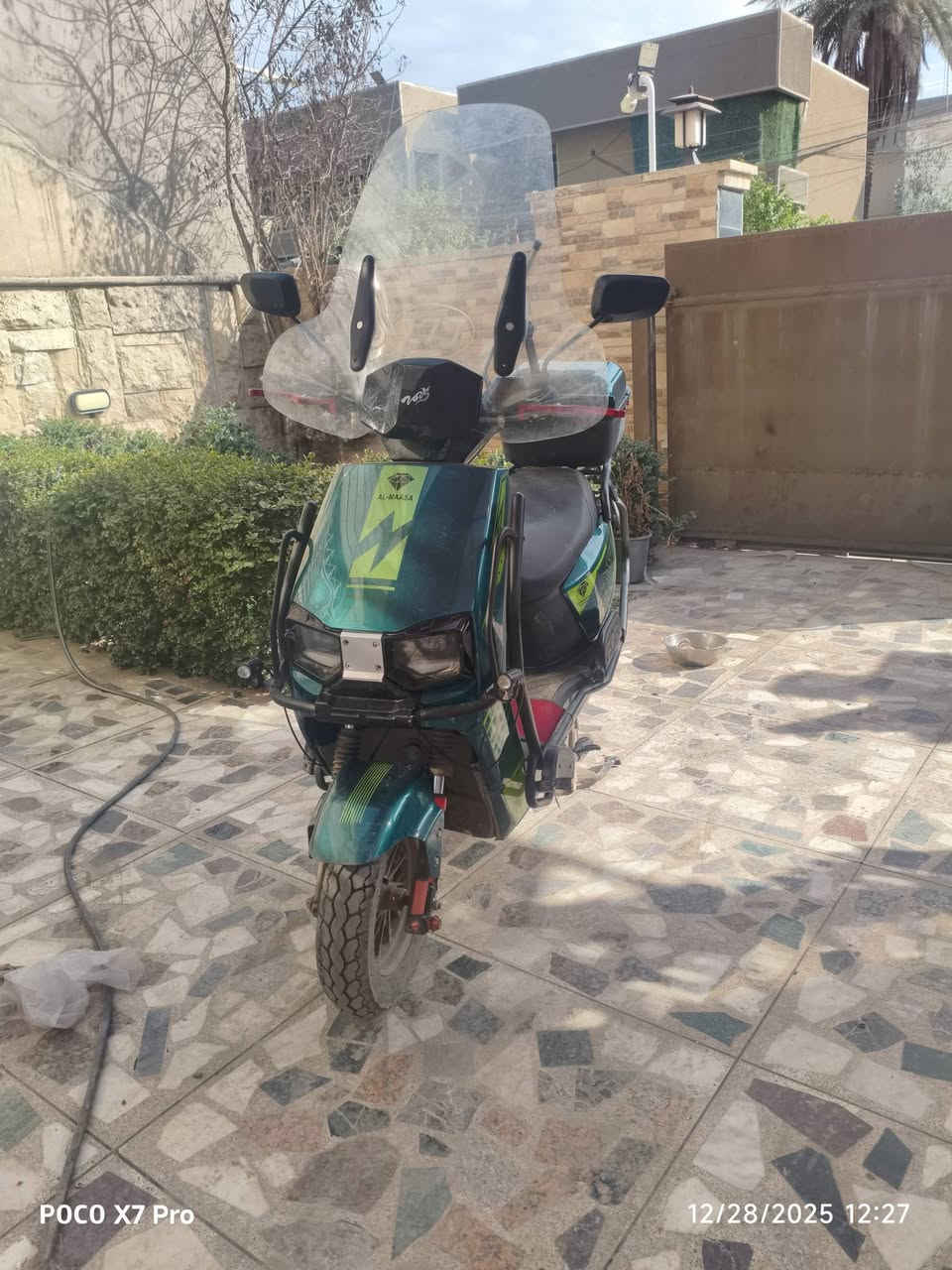 دراجة شحن 750الف وبيه مجال 2025 7شهر ماخذة بس الدبلات تعبانة وبية كسر خفيف بلوجه مال الستيرن  4 سرعاة تمشي100 89حقيقي  ماخذة 950الف ولوصل موجود ***********
