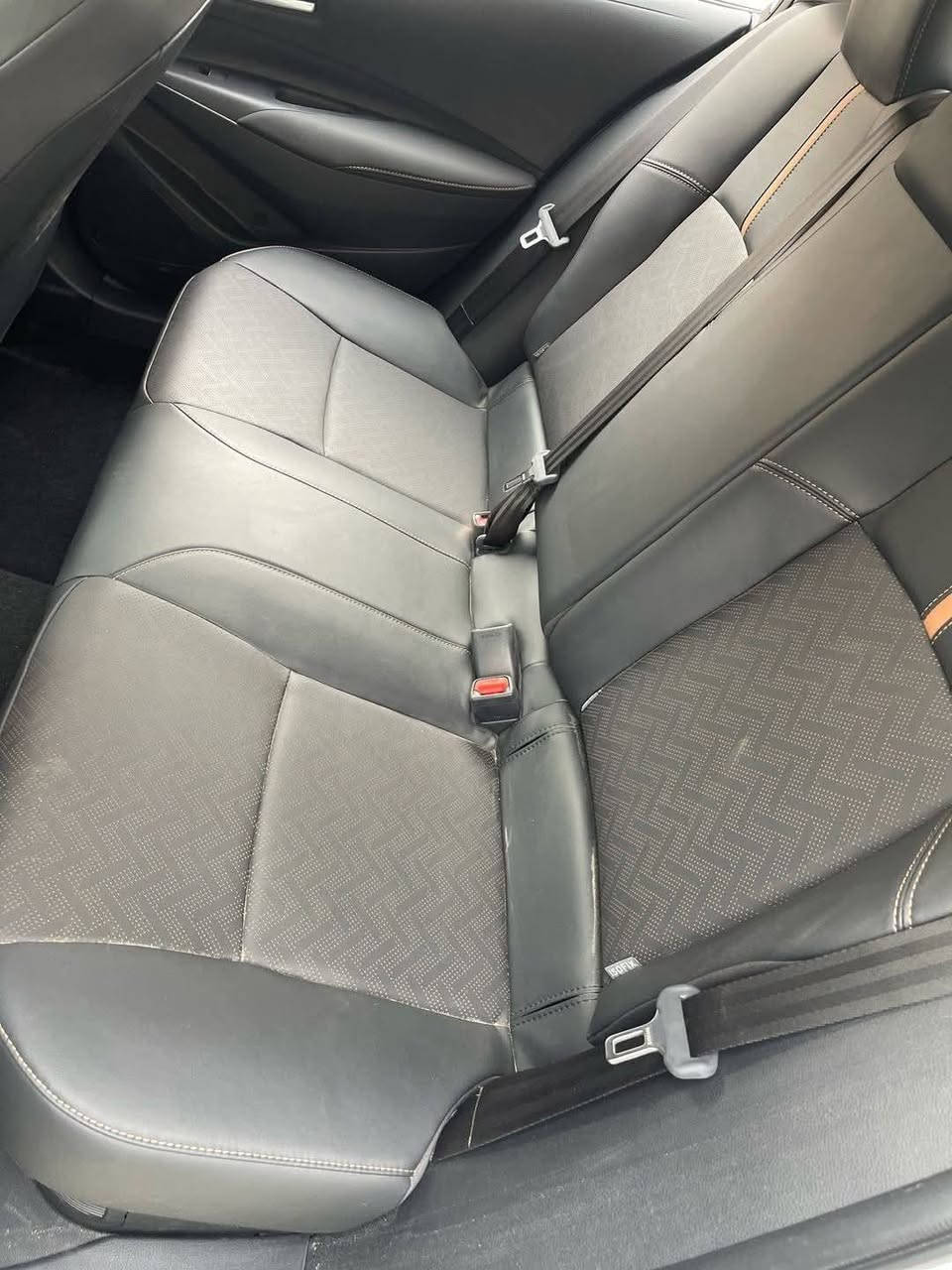 السلام عليكم
تيوتا كورلا موديل 2024
فول مواصفات 
كشتات جلد داخل سود
كراسي كهرباء تحكم ستيرن جهتين
سايد بريك بصمة، توقف ذاتي
رادارات امامي جانبي، إشارة ترحيب
 فتحة سقف،  ماشية 25
العنوان ناصريه مركز التواصل ***********
