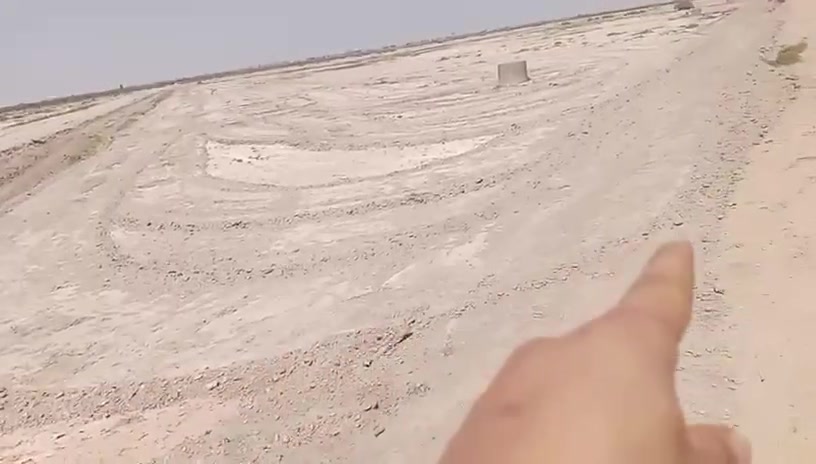 عشره ١٠ دونم على سريع ابو غريب
مقابيل مدخل شارع 30 الحصوه الجهه المقابله 
معدلات وكاملات مفروزات ***********
***********
