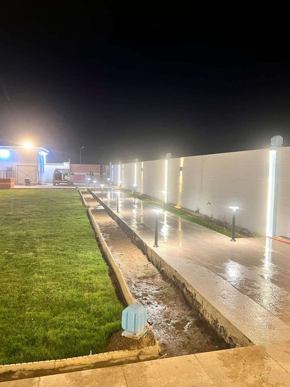 💭السلام عليكم
مزرعة للبيع 
مساحة 1116 واجه 14.5 ونزال 77 مع الشارع 
 الموقع : بغداد الدورة #البعيثة مقابل جامع التوبه في الفرحان
تفاصيل البناء :- غرفتين نوم 5*5 مع حمام لكل غرفة ( نظام السويت ) 
🛑صالة كبيرة 5*12 
♦️مطبخ أمريكي 
♦️حمام عدد4
♦️بيت للحارس عند مدخل المزرعة يتكون من غرفة نوم  كبيرة 5*5 مع مطبخ مع حمام وتواليت كبير
♦️باربكيو مشويات مع التنور كبير وجميل
#مسبح كبير 5*10مع مسبح للأطفال تدفئة  حار بارد للعمل شتاءً مع سقيفة جميلة من الحديد الثقيل
#جلسات مسقفه عدد2 
⚡️مولدة كبيرة 850 امبي 
🏡حديقة كبيرة مزروعة بالثيل
مثلما موضح في الصور  والفديوهات
للأستفسار اكثر تواصل واتساب 
📲***********
