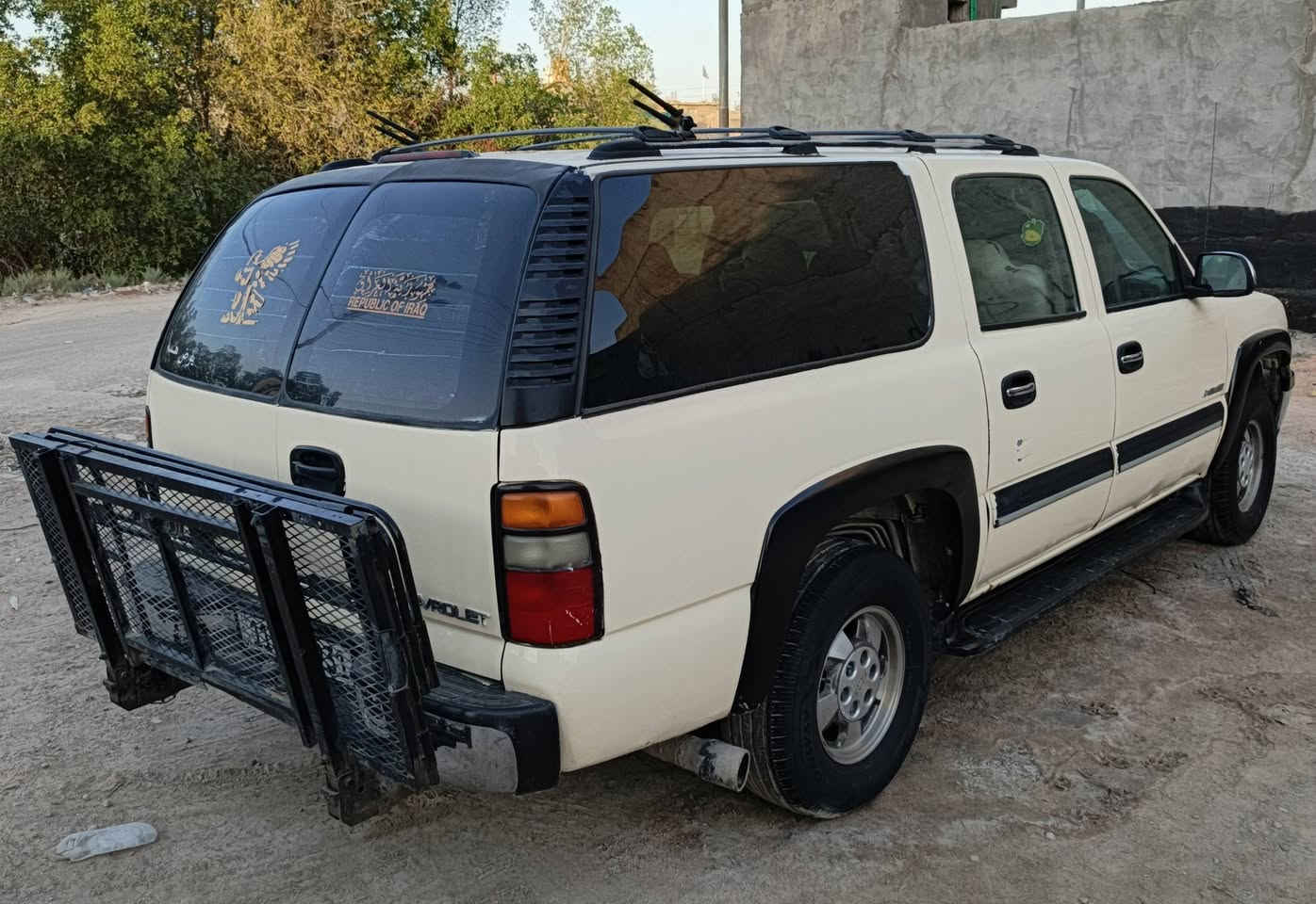 الفينيه تاهو موديل 2001
مكينه 5300 كير 700 سياره جاهزه رقم بغداد مكان سياره بصره ابو الخصيب رقم ***********
