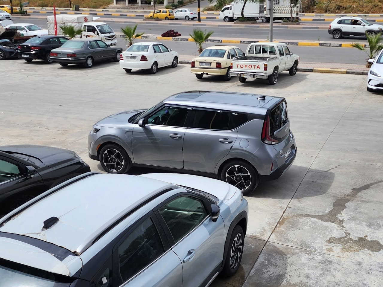 كيا سول 2023 EX 
امريكي كلين بدون ضرر
بإسمي تحويل مباشر
ماشية 82 الف كم
السعر 165 $
السيارة كاملة من كل شي


**إذا كنت صاحب هذا الإعلان وتريد حذفه لأي سبب، رجاءا أرسل رسالة إلى الدعم الفني**