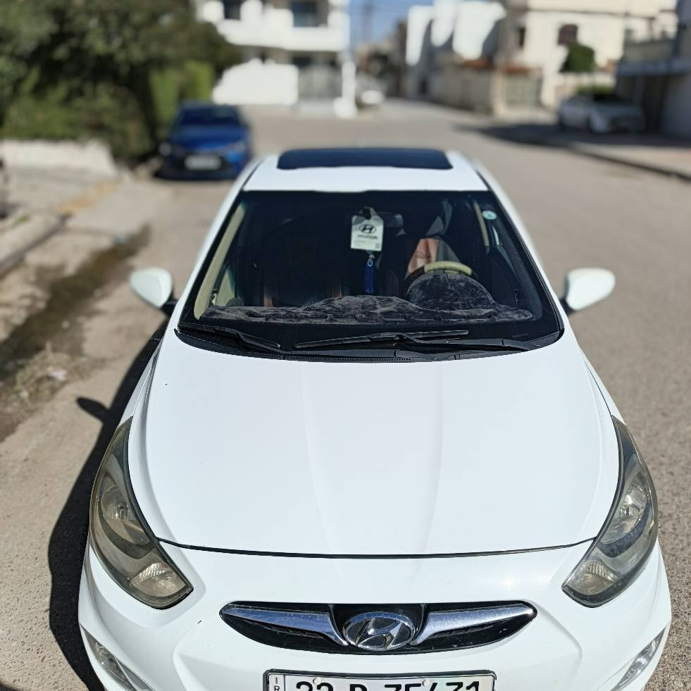 ‏للبيع فقط...
‏ HYUNDAI ACCENT BLUE 

‏موديل 2013 فول مواصفات

‏محرك 1600 المرغوب + كير AT

‏ABS

‏تجوة

‏4 ويل كروم بلادي 

‏شاشه + كامرة 

‏تحكمات استيرن كلها شغاله 

‏مواصفات البلو معروفة 

‏بيها بطاقة بانزين 

‏دواخل نظيفة مثل ما موضح بالصور 

‏سيارة كلين مابيها لا صبغ ولا ضربه 

‏نصبتها حلوة واحلى من الصور هم 

‏السعر : 113

‏للتواصل *********** زين 
         *********** اسيا كركوك, العراق
