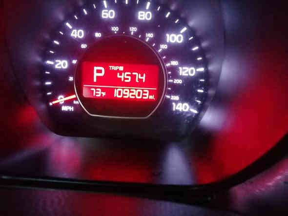 الحمد لله والصلاة والسلام على رسول الله وعلى آله وصحبه ومن والاه، مسؤولو الگروب المحترمون.. السلام عليكم ورحمة الله وبركاته، تكرماً لا امراً نشر سيارة للبيع نوع سول موديل ٢٠١٥، وارد أمريكي، محرك ١٦٠٠، رقم واسط الدولي الجديد لاتحتاج إلى هزة، السنوية لغاية ٢٠٢٨، انا المالك الشرعي، ويل حجم ١٧، تخم تاير جديد، منظومة تبريد جديدة، مواصفات حلوة، الضرر مبين في السنوية ( رقم الشاصي)، السيارة جاهزة وحلوةو رخيصة، السعر النهائي ٩٥ بدون مراوس، العنوان :واسط، كوت، داموك، شارع عمارة كاظم عبيد، رقم الهاتف ***********، علماً أن البائع غير متواجد على الفيس، ومن الله التوفيق والسداد.
