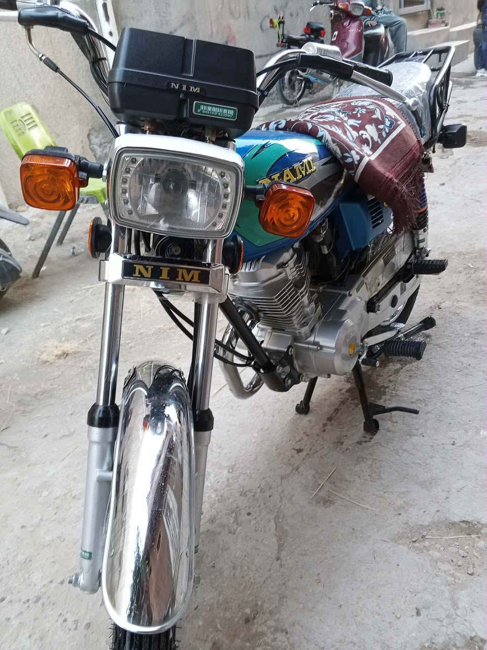 السلام عليكم دراجة اربعة كير مديل 27 دراجة مامتعوبة اوراق سكنر كفالة عامة من شخط السعر خاص او تخابرني ع هذا الرقم **********************
