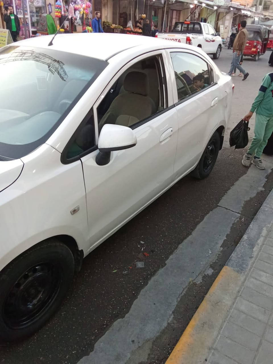 شفل سينا أمريكي بسمي موديل 2012
*********** البصرة, العراق
