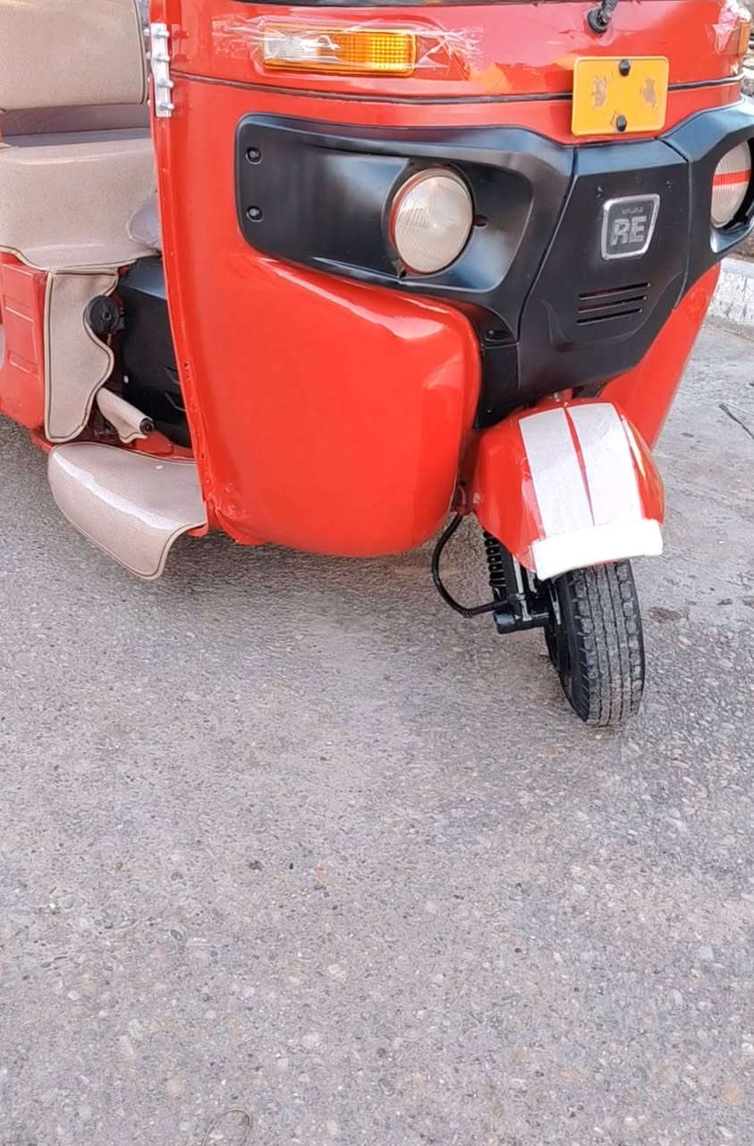 تكتك لبيع موديل 20 شهر 12 رقم وسنويه تكتك نضيفه وحلوه بيه طخات بصيطه ومكينه لا تنيقيص ولا تبخير ناعمه كبل الشارع بيه فراش دوشمه تخم تاير جبلي ستدات جادر جديد كامله مكان ميسان قضا المجر الستفسار تصل علا رقم 📱 ***********. ***********
