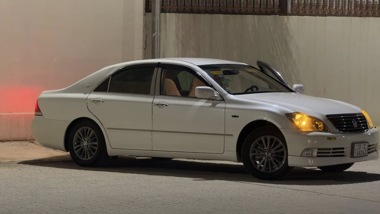 تحيه طيبه ❤️
تيوتا كراون ((شاهينه )) 50Athlete
مديل ((٢٠٠٥)) خمسينيه 
شاصي  ١٨٠  
السياره قرار ((٤٨)) بغداد Z  مداور وين ما يعجبك هزه جديده  رقم الدولي 

السعر ١١٠ وبيه مجال شي بصيط حك الجيه

السياره كصتين كصتين!!!!!!
قماره +جعب

الموصفات ❤️
مكينه (2500) 4GR شرط استوني شاده
٣دكم 
داخل بيجي  ملكي ،،،،،،
برده خلفيه اوتو ،،،،،،،
 سيدي جنجر ٦ اقراص +خزن،،،،،،،
كامره دواره،،،،،،،،،
ستيرن كهرباء + تحكم استيرن جهتين ،،،،،،،
نضام TRC +VSC مانع انزلاق(ABS)
دبلات اسبور رياضي ،،،،،،،،
نضام ECO،،،،،،،،
 نضام صوتي استريو ،،،،،،،،،
شاشه +ملاحه،،،،،،، 
تبريد قطعتين شرط ثلج +تدفئه،،،،،،،،
 جام ٤ اوتو  ،،،،،،،،
نضام ترحيب،،،،،،،،
 تخم ويلات  +تايرات حاوي شرط  باتري جديد،،،،،،،،
 بك لايت كرستال +لايت زنون ٥ قطع دوار 
+بلاجكتور زنون بلادي،،،،،،،،
مري شفط +ترحيب ،،،،،،
٥ بصمات ،،،،،،
كروز سرعه ،،،،،،،
 قواعد ارقام اصليه ،،،،،،،،،
حداديه ستوني مسويه شرط زيرو ،،،،،،،،
 السياره تحويرته الجوه نجف مشط لكزز يسره بلاد +ABS +بريشر وعنبار نجف ،،،،
وبنسبه للفوك امرات شغل مضبوط  شرط كل كهربائياته شغاله ،،،،،،،
 السياره  كصتين شغل مضبوط ولحيم درجه اوله شرط بلاد شركه   ،،،،،،،

مكان السياره نجف
تليفون
***********
