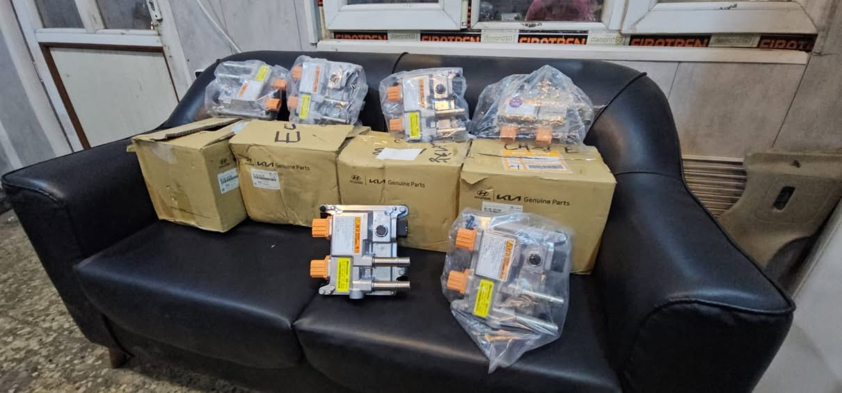 حياكم الله زبائن عالم الهايبرد
توفر قطع غيار سوناتا من موديل 21الى25
من بطاريات و عقول و قطع نظام الهايبرد جميعها
وقطع السياره الخارجيه 

للتواصل : ***********
للتواصل :***********

ويوجد فريق صيانه مختص بسيارات الهايبرد جميعها
ويوجد خدمه توصيل جميع المحافظات العراق
