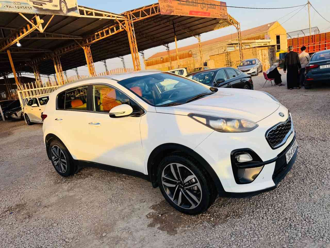 #يالله كياسبورتج موديل 2019 خليجي
مرقم قادسيه حره بسمي تحويل مباشر
مكفوله من الفتح والتبديل بيه رش ربع باب فقط
وحافت بنيد فقط سونار موجوده بل سياره 
موصفات واضحه مكينه 2000 دوش 
السعر170$(بيع نقدا فقط) تفاصيل 
واتساب ***********
العنوان السماوه الرميثه(معرض الخليج العربي)
