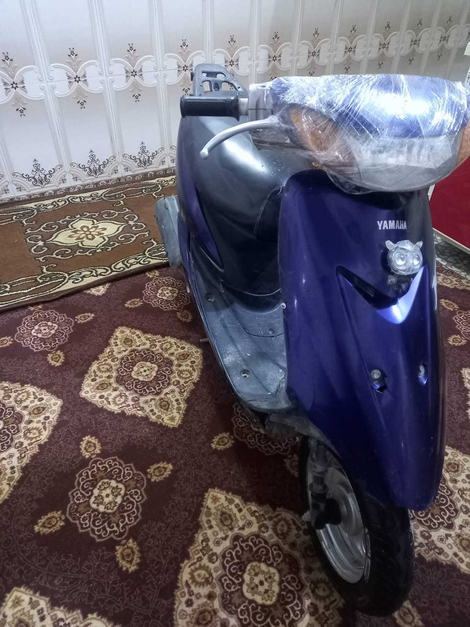 عصفوريه دراجه شغاله بس بيه صوت بلمكينه سلف هندر كهربائيات كله شغاله سعر ١٢٠ بغداد الشعله ***********
