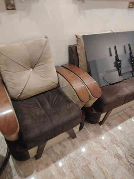 تخم للبيع نضيف جدا اي ضرر مابي
مستخدم
مكاد بغداد المنصور
***********
