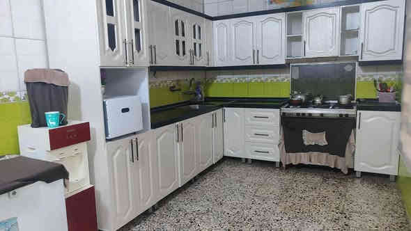 للبيع دار طابو زراعي سند 25 مساحه 200متر طابق واحد بناء بلوك ممتاز مكانه زوير الغربي فرع الاخير المودي على طريق سنجار السعر 85قابل للتفاوض 
مكتب الشمس للعقار 
***********
***********
