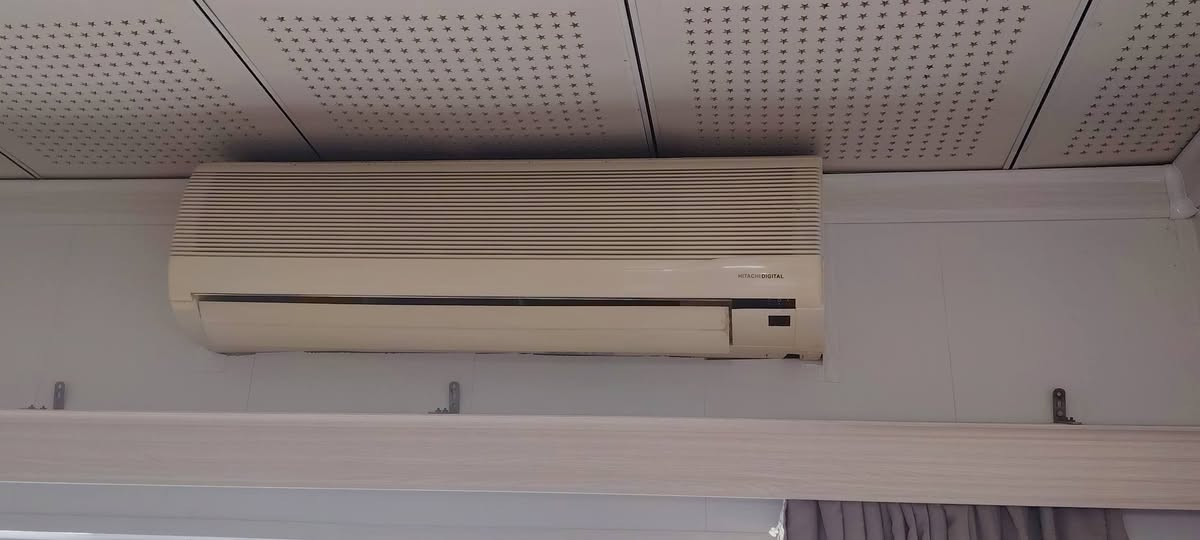 ئەم سبلیتانە بو فروشتن سپیەکە دوتەنە سورەکە یەک تەنە شوێن سەیسادق سپیەکە مارکەی هیتاشیە سورەکەش مارکەی هایەرە هەردوکیان غازیان تێدایە


**إذا كنت صاحب هذا الإعلان وتريد حذفه لأي سبب، رجاءا أرسل رسالة إلى الدعم الفني**